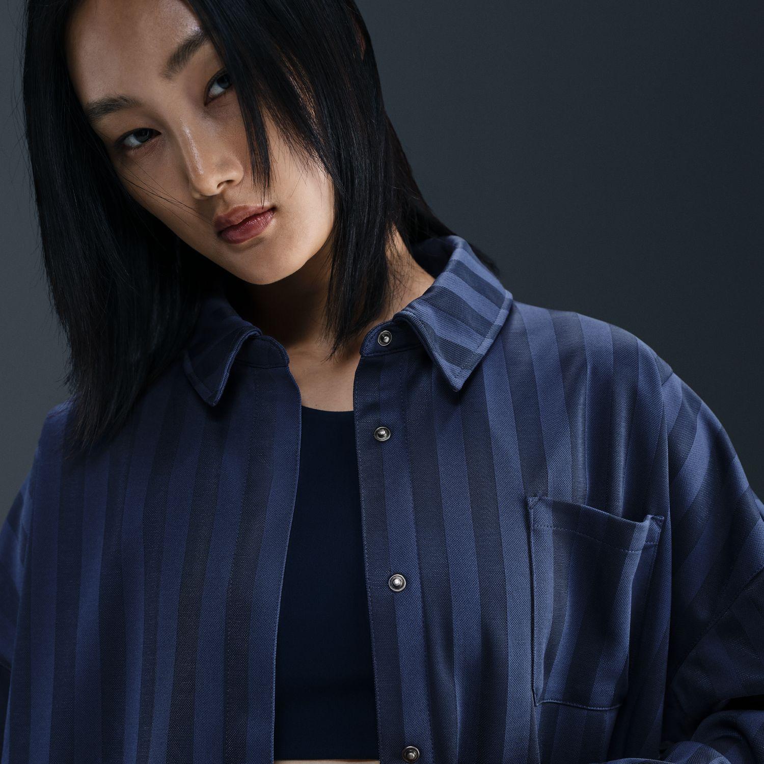  NIKE W OVERSIZED JACQUARD STRIPED BUTTON DOWN SHIRT画像2