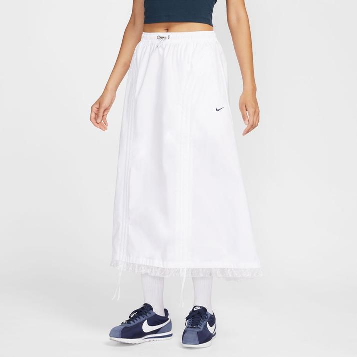 NIKE �X�J�[�g 100WHT