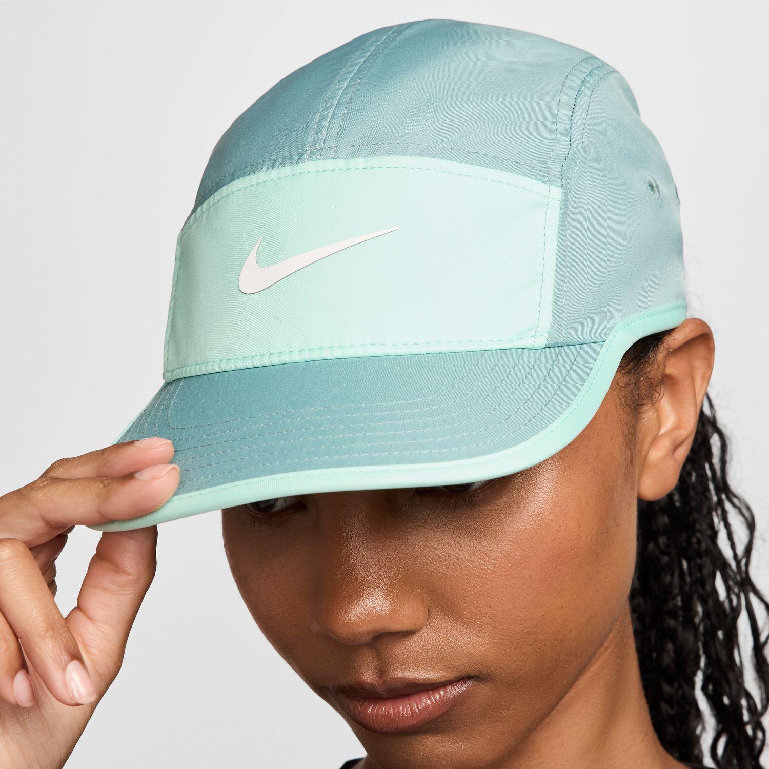 Nike U Fly Cap FB5624 018CANNON/WHT — photo 1 of 6