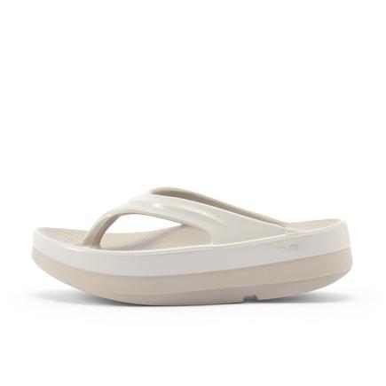 OOFOS ウーメガリュクス