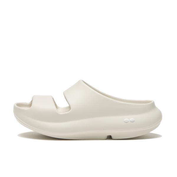 OOFOS ウーヤー ホワイト 22cm