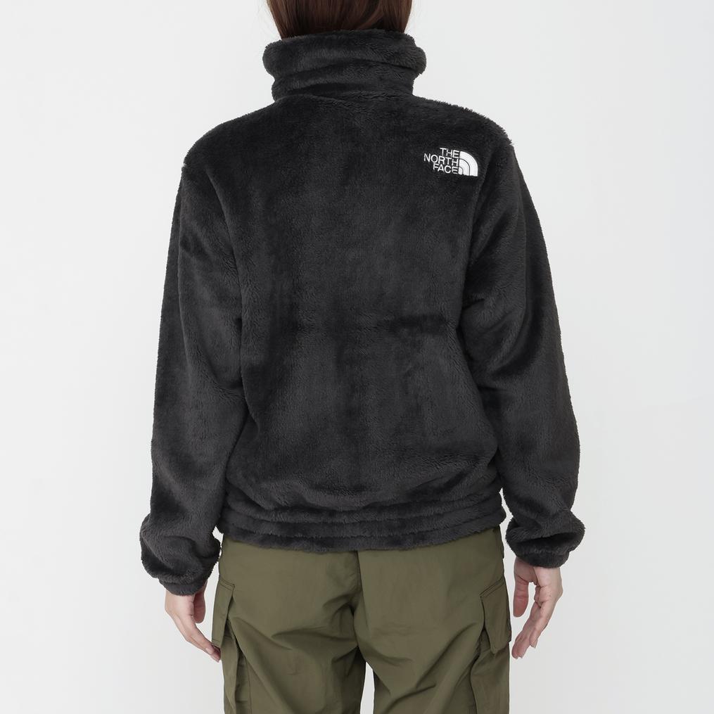 モデル：161cm / 着用サイズ：M THE NORTH FACE THE NORTH FACE W's Short Versa Loft Jacket画像3