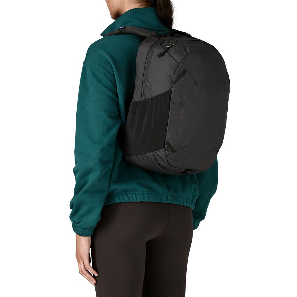  patagonia PATAGONIA Atom Day Pack 24L画像4
