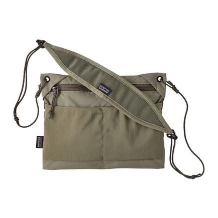 patagonia テラヴィアサコッシュ 3L