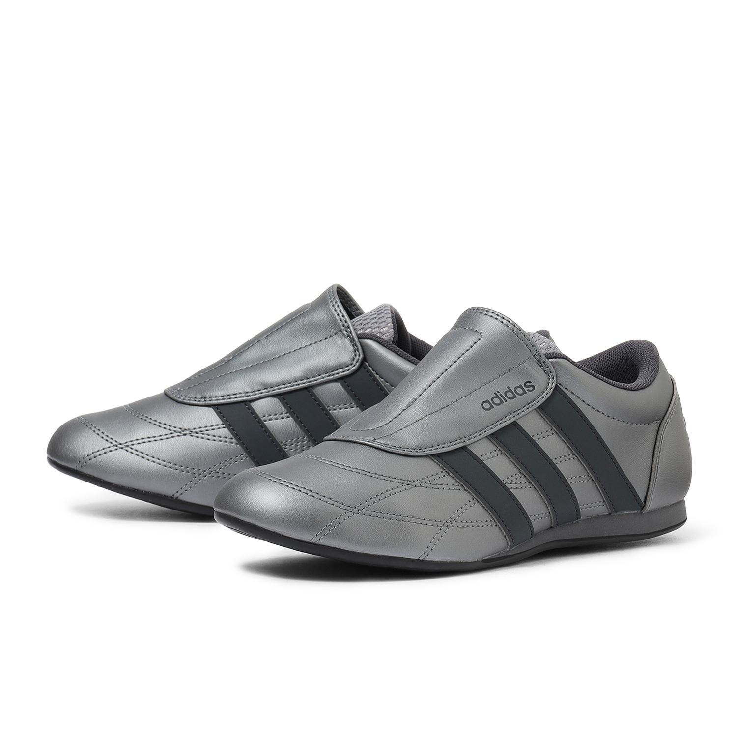 レディース 【ADIDAS】 アディダス TEKWEN テクウェン IH1550 IRON