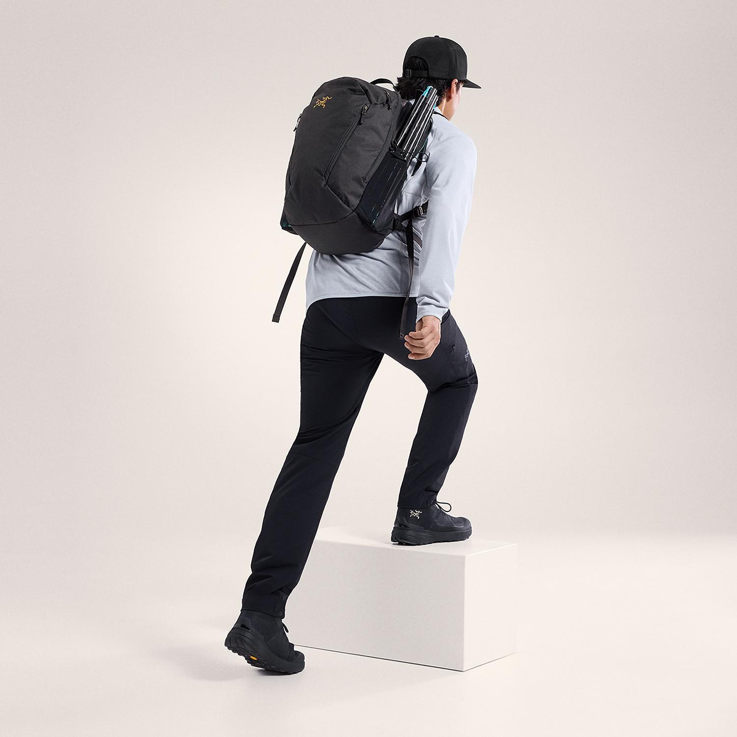 ARC'TERYX ARC'TERYX Mantis 26 Backpack｜OSHMAN'S ONLINE 公式通販