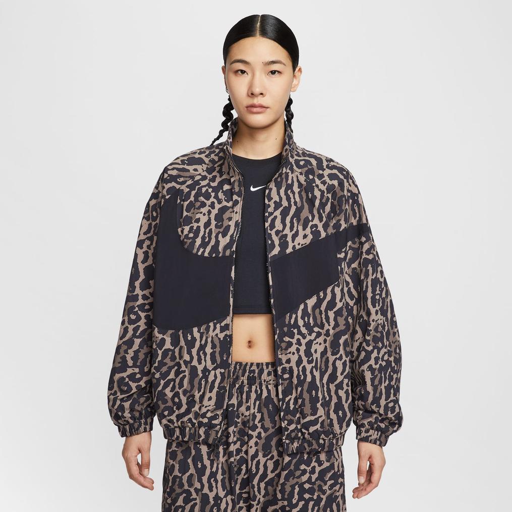  NIKE NIKE W TREND WVN AOP JKT画像1