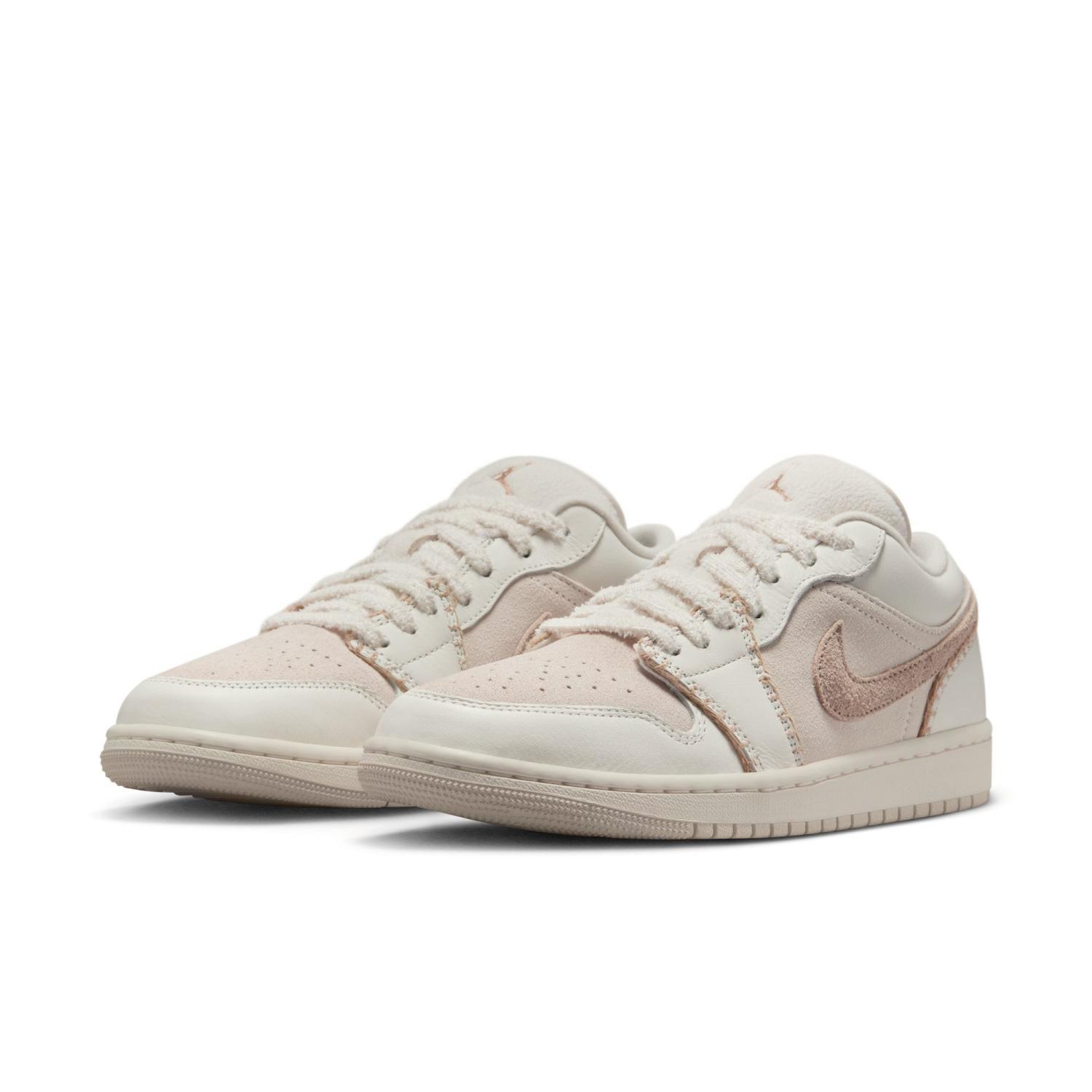  JORDAN BRAND W AIR JORDAN 1 LOW SE画像2