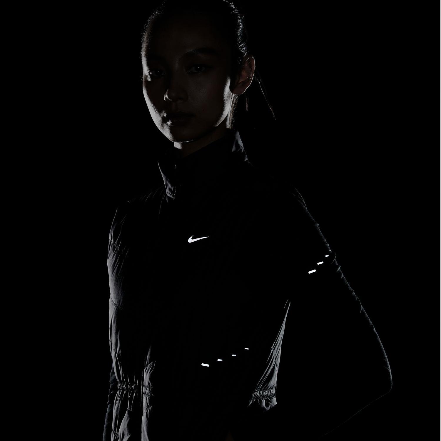 NIKE NIKE Swift Therma-FIT Running Vest｜OSHMAN'S ONLINE 公式通販