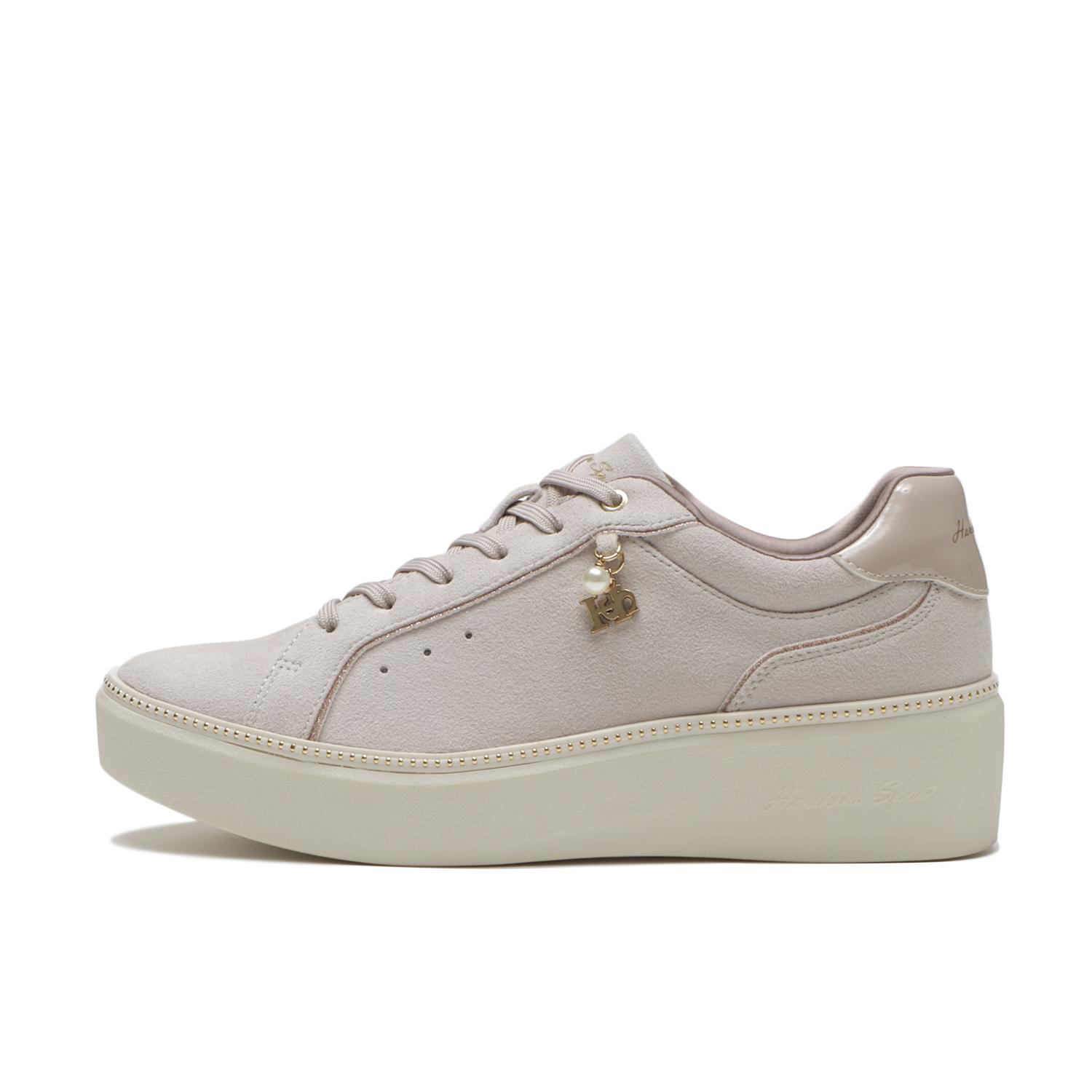 足が恋するココチよさ。Hawkins sneaker Collection | ホーキンス