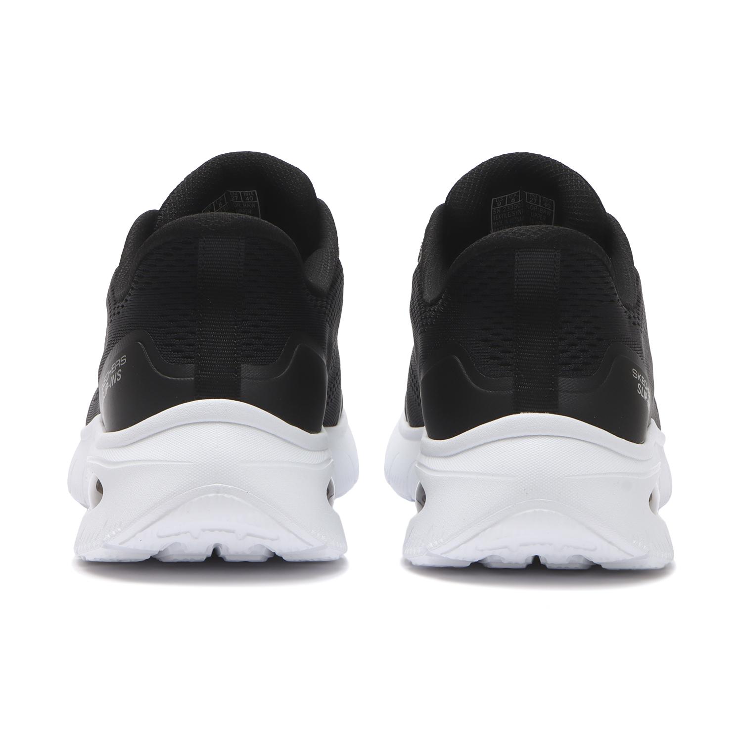 Yukiページ スケッチャーズ スリップインズ：スケッチエア サミッツ | SKECHERS JP