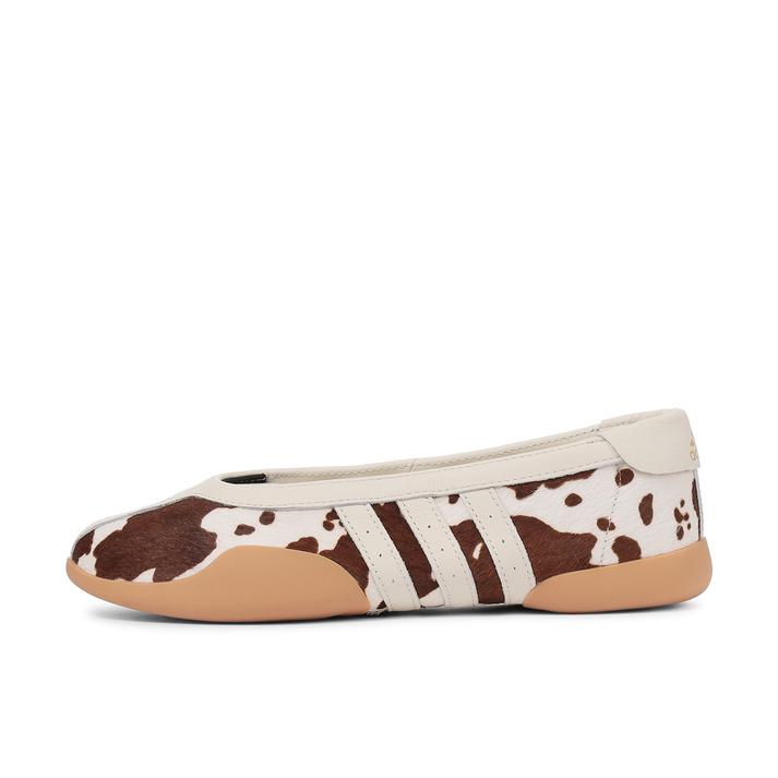 adidas �e�R���h�[ ���C �o���G W AURO/FTWR/GUM2