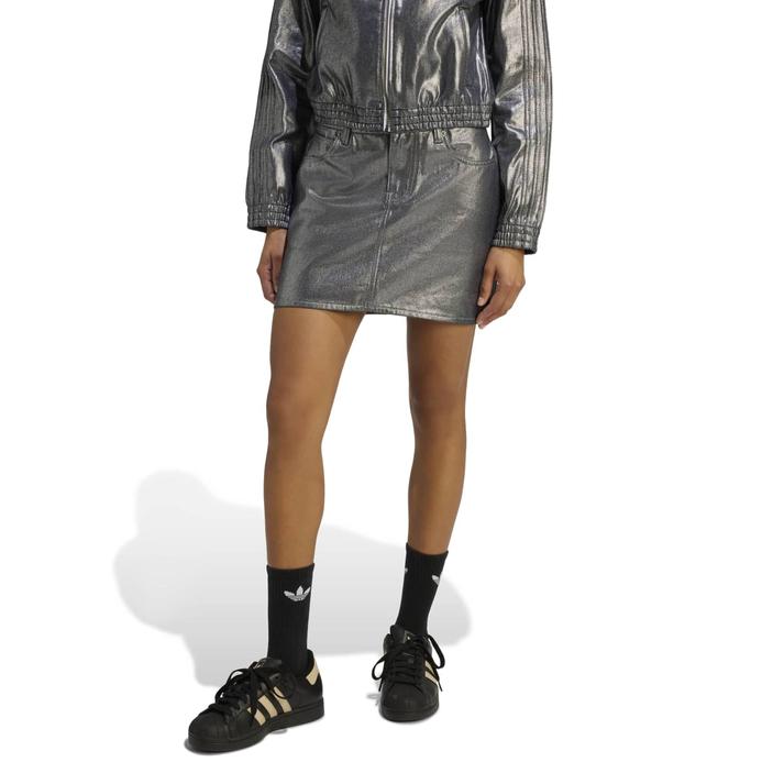 adidas �X�J�[�g SILVERMET