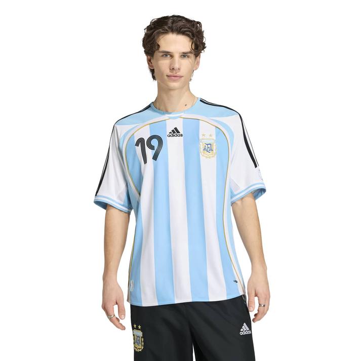 adidas �V���[�g�X���[�u WHITE