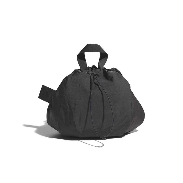 adidas �o�b�O CARBON