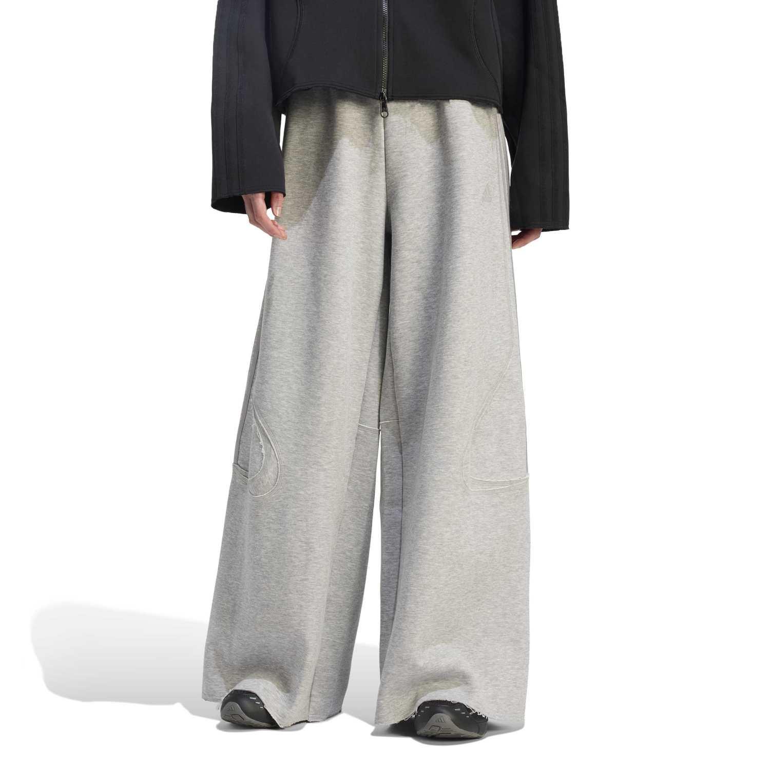 706859000101.jpg?sr.dw=630