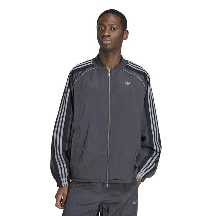 adidas �A�E�^�[ UTILITYBLACK