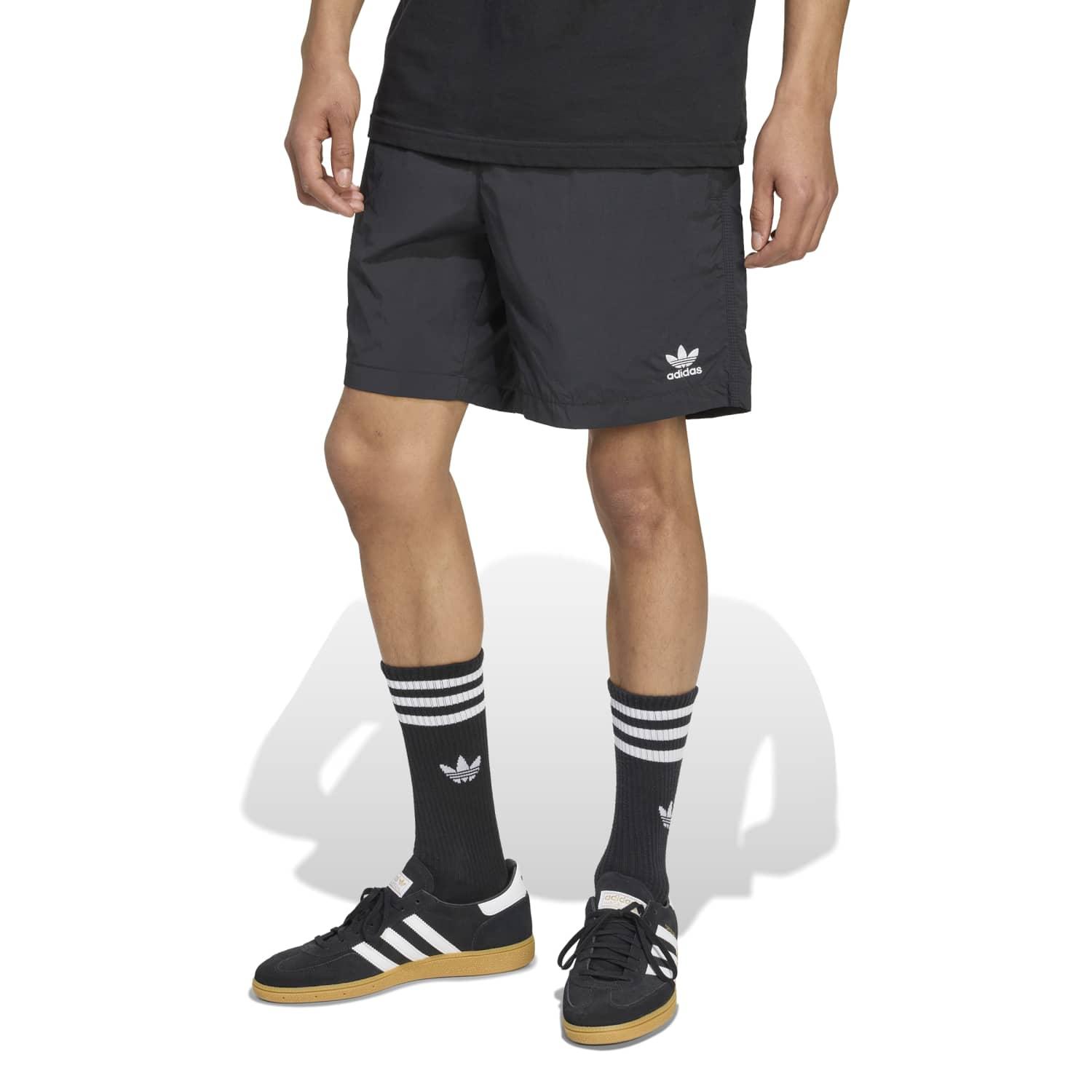 adidas】 アディダス M TRF ESSENTIALS WOVENSHORTS ショートパンツ
