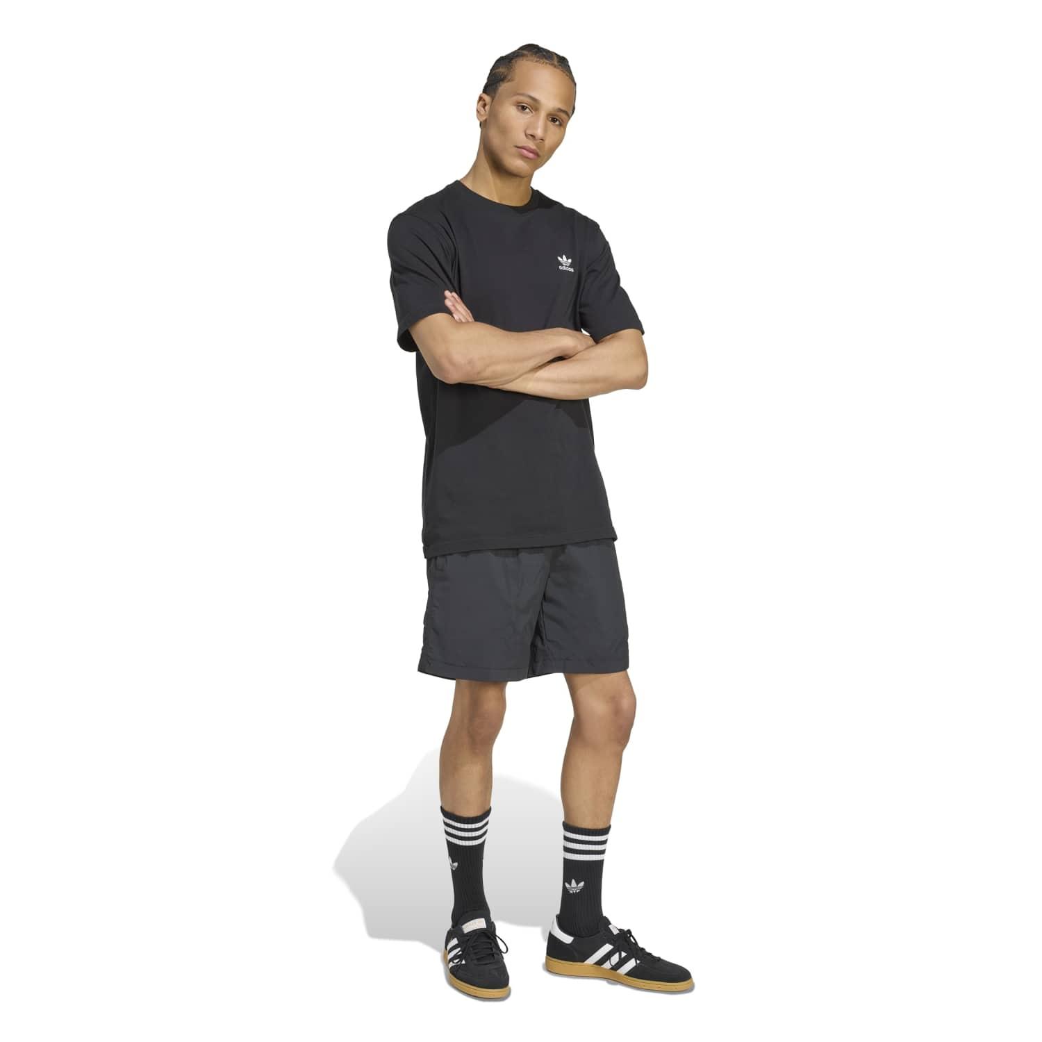 adidas】 アディダス M TRF ESSENTIALS WOVENSHORTS ショートパンツ
