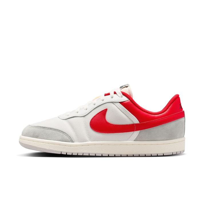 JORDAN BRAND �W���[�_�� �X�J�C���C�� LOW 102SMTWHT/BLACK