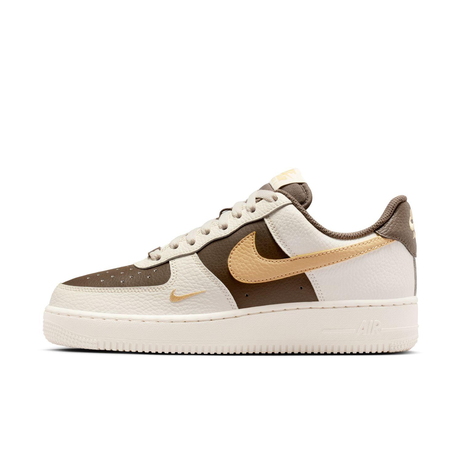 NIKE】 ナイキ W AIR FORCE 1 '07 LV8 ウィメンズ エア フォース 1 '07