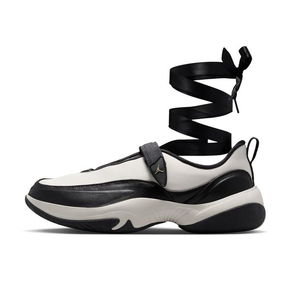 JORDAN BRAND ウィメンズ ジョーダン ポワント ブラック 22.5cm