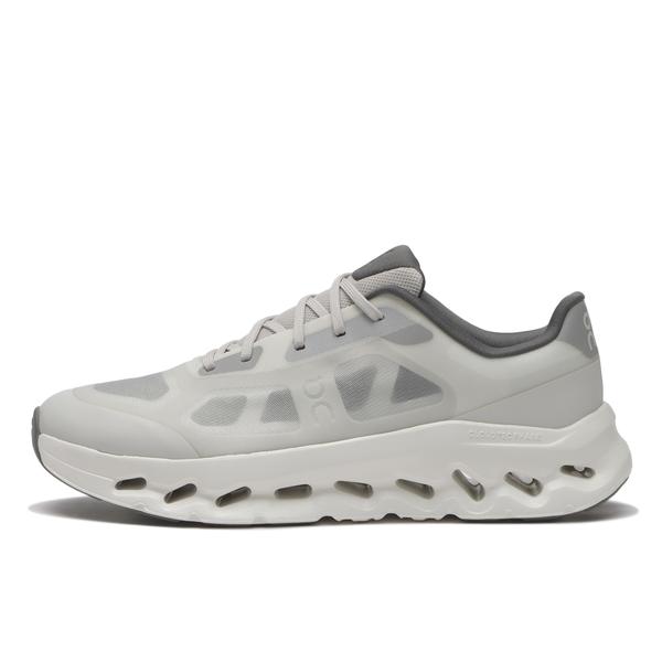 On クラウドティルト リミックス ホワイト 25cm