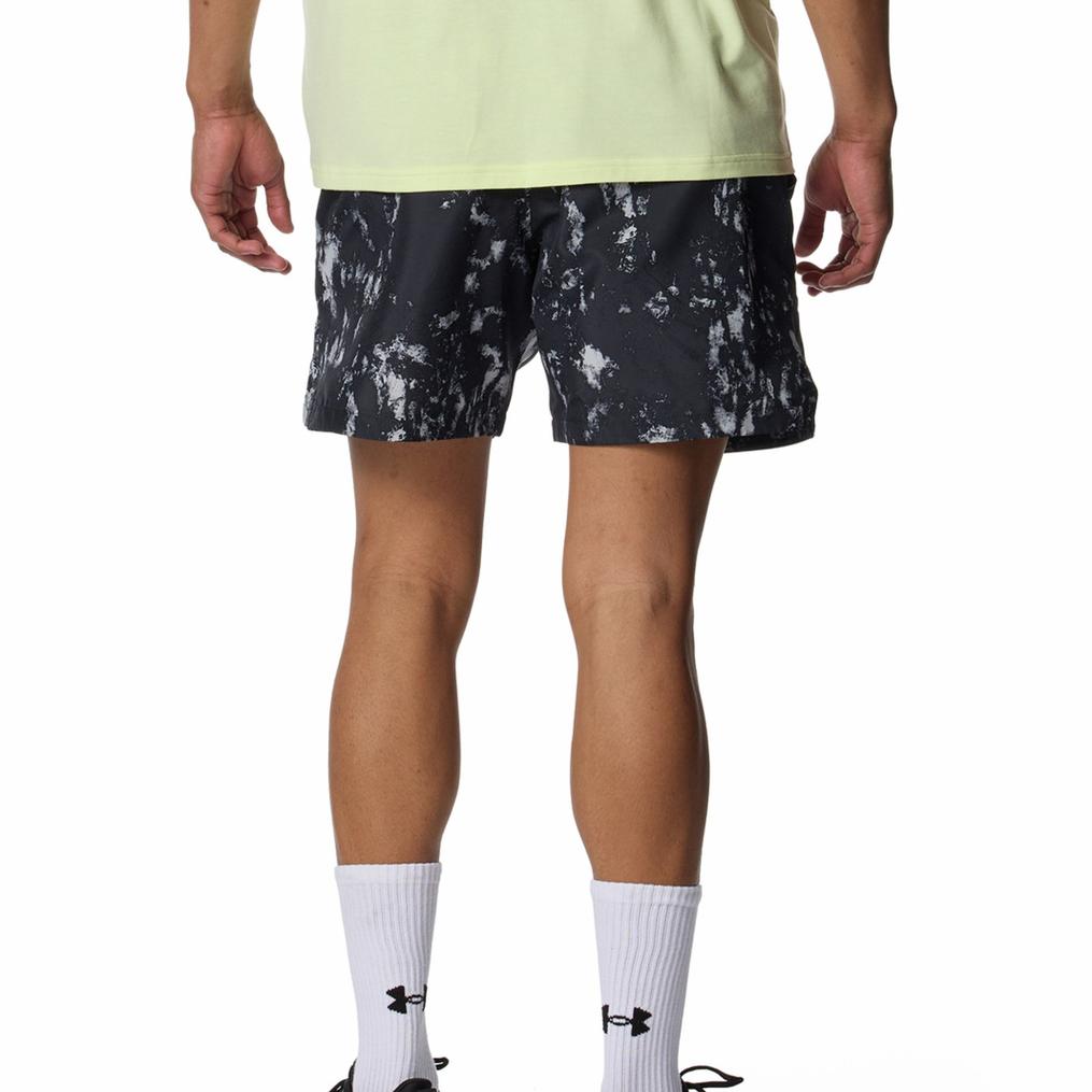  UNDER ARMOUR UNDER ARMOUR UA Woven Multi Pocket Printed Shorts画像3