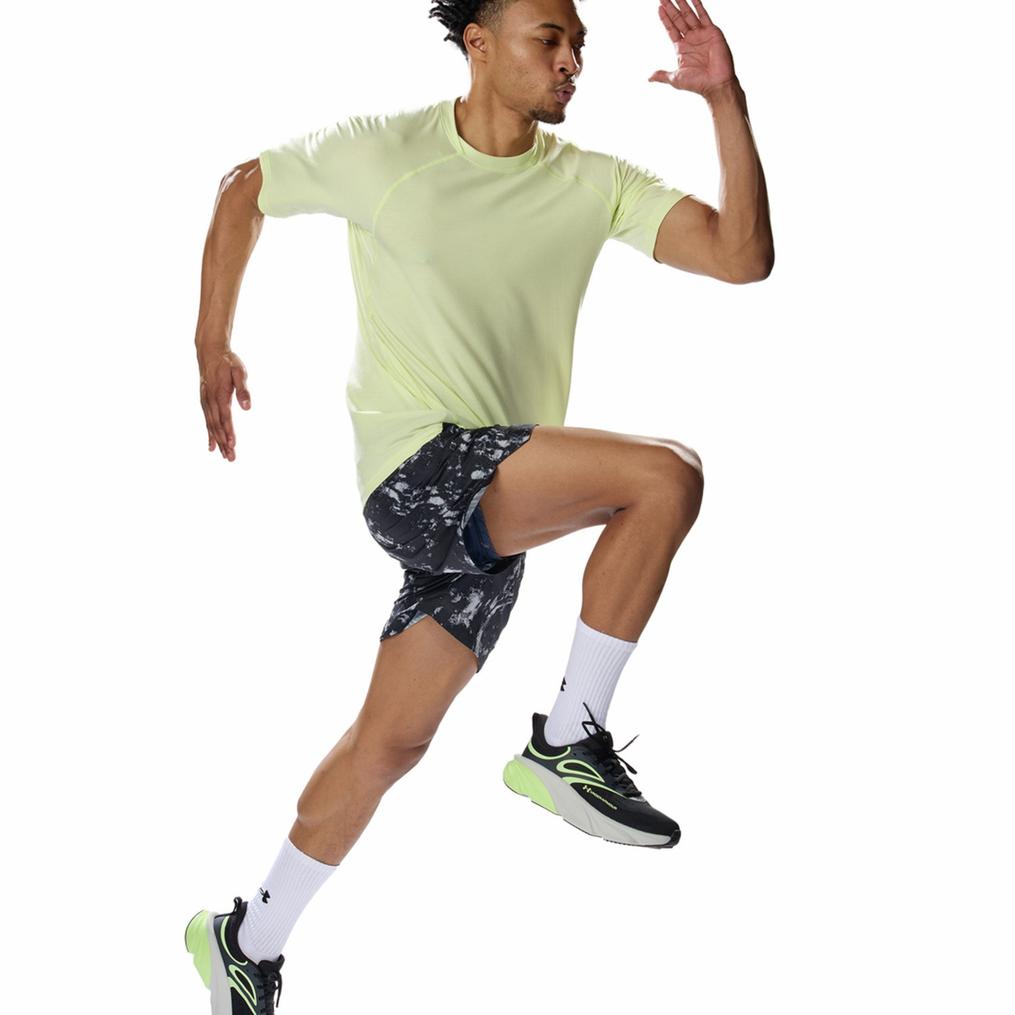  UNDER ARMOUR UNDER ARMOUR UA Woven Multi Pocket Printed Shorts画像6