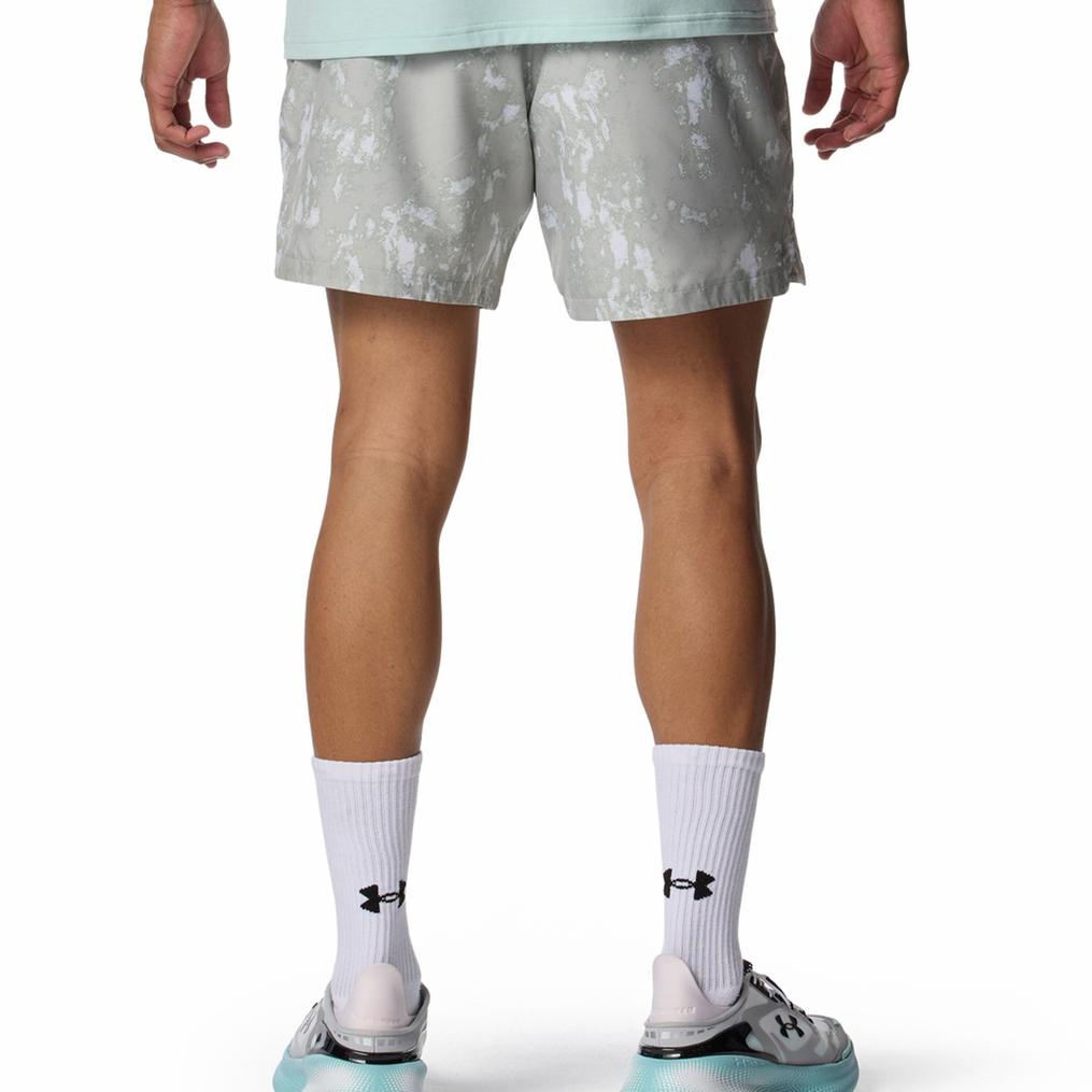  UNDER ARMOUR UNDER ARMOUR UA Woven Multi Pocket Printed Shorts画像3
