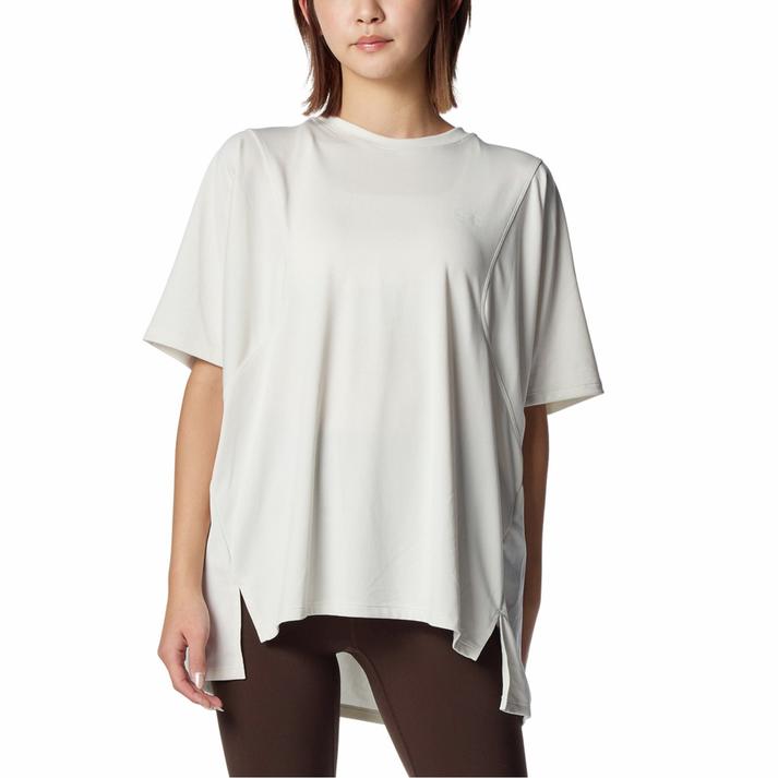 UNDER ARMOUR �E�F�A W TECH TUCK T-SHIRT 110SUW