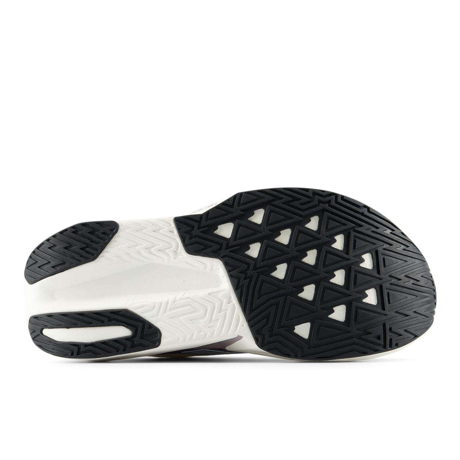 New Balance NEW BALANCE FuelCell Rebel v5｜OSHMAN'S ONLINE 公式通販