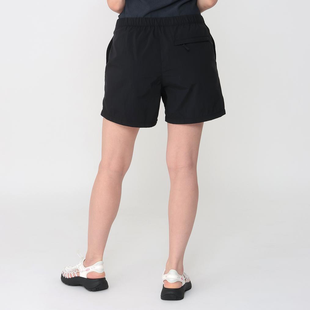 モデル：161㎝ / 着用サイズ：M THE NORTH FACE THE NORTH FACE W's Versatile Short画像3