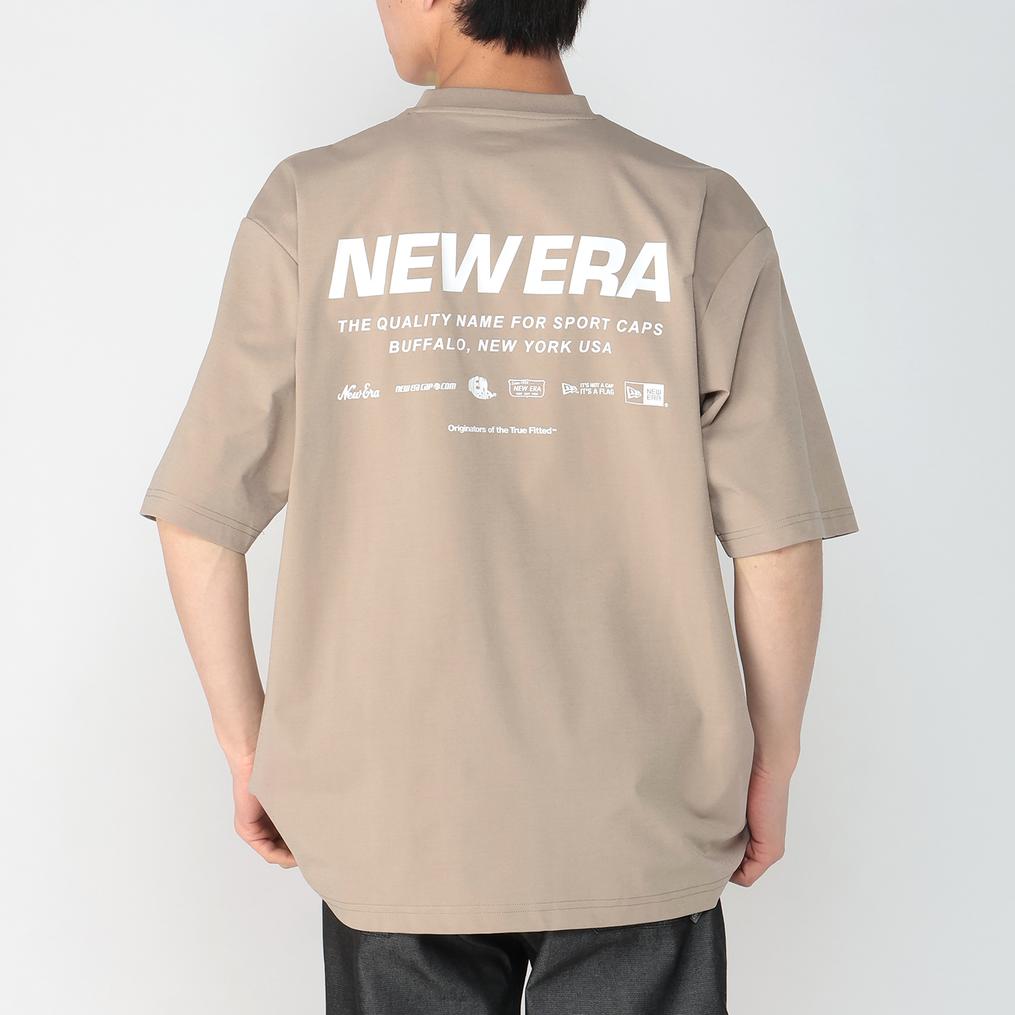 モデル：178㎝ / 着用サイズ：L NEW ERA NEW ERA Oversized Utility Cotton S/S Tee Archive Logo画像3