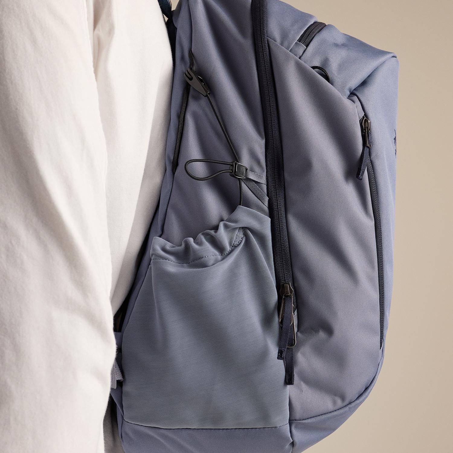 ARC'TERYX ARC'TERYX Mantis 26 Backpack｜OSHMAN'S ONLINE 公式通販