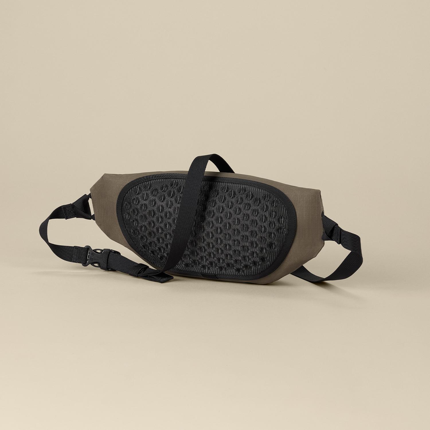 バッグ Arcteryx Granville Crossbody Bag ARC'TERYX ARC'TERYX Granville Crossbody Bag｜OSHMAN'S ONLINE 公式通販