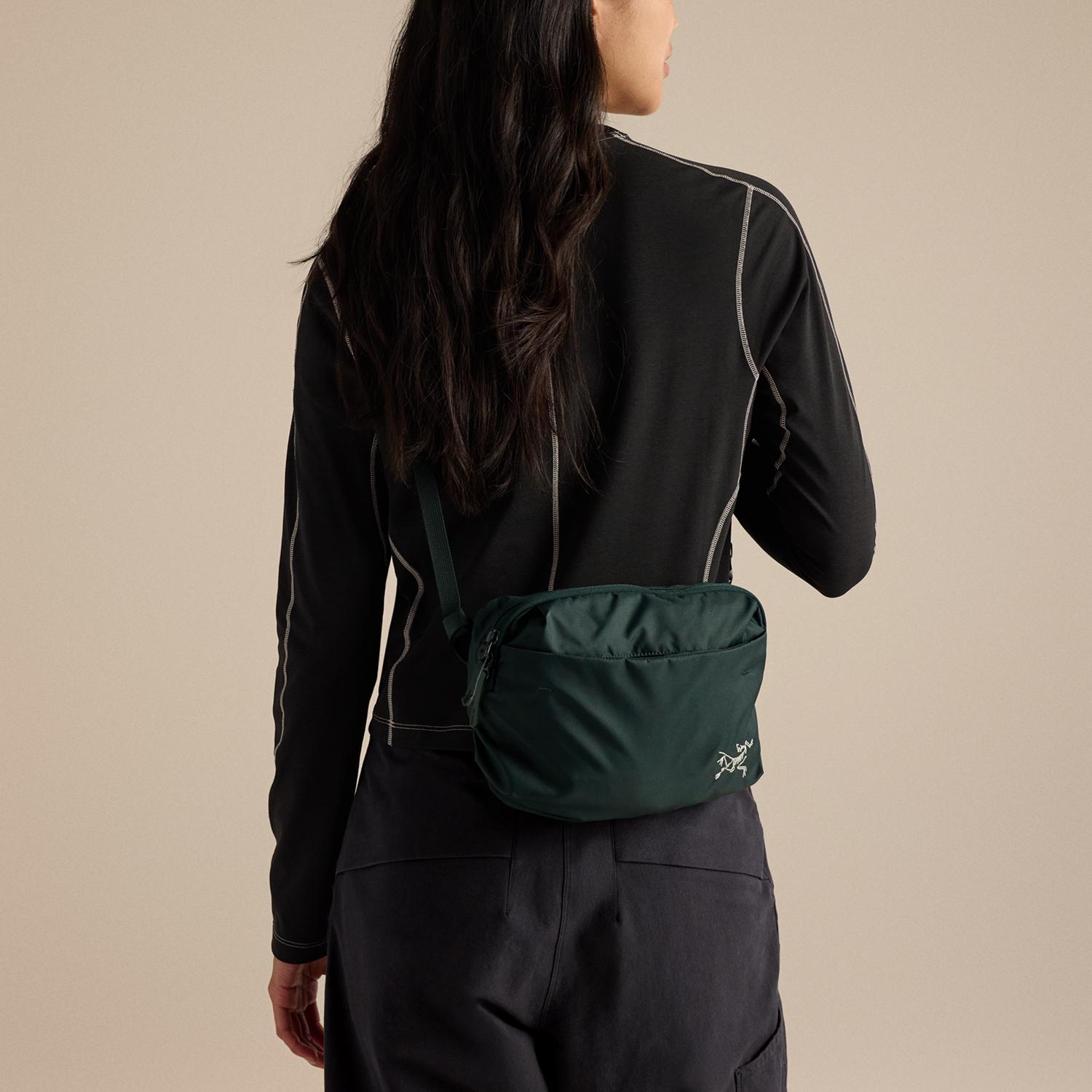ARC'TERYX ARC'TERYX Heliad Crossbody｜OSHMAN'S ONLINE 公式通販