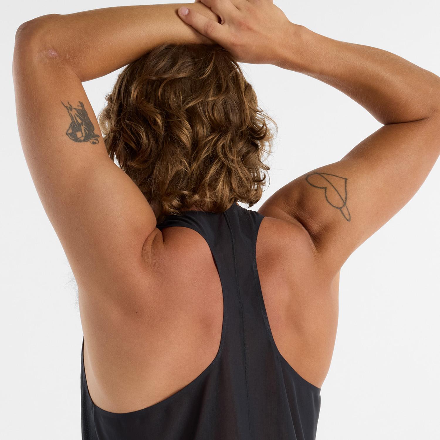 New Balance NEW BALANCE M Race Day Ultra Light Singlet｜OSHMAN'S