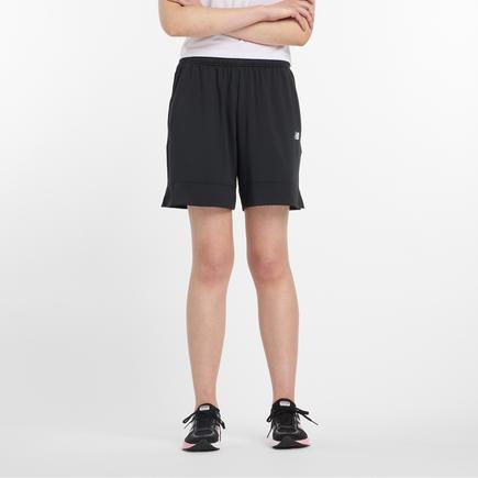 New Balance W スポーツエッセンシャルパフォーマンスショートパンツ