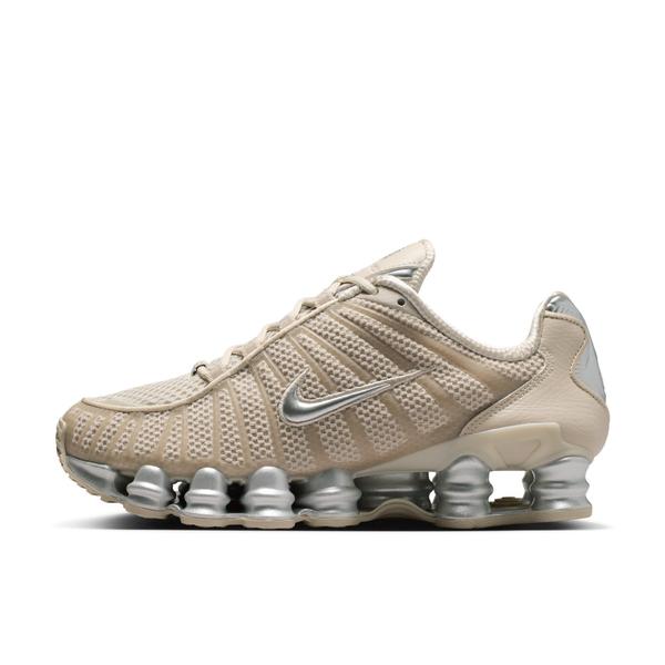 NIKE ウィメンズ ショックス TL ベージュ 22cm