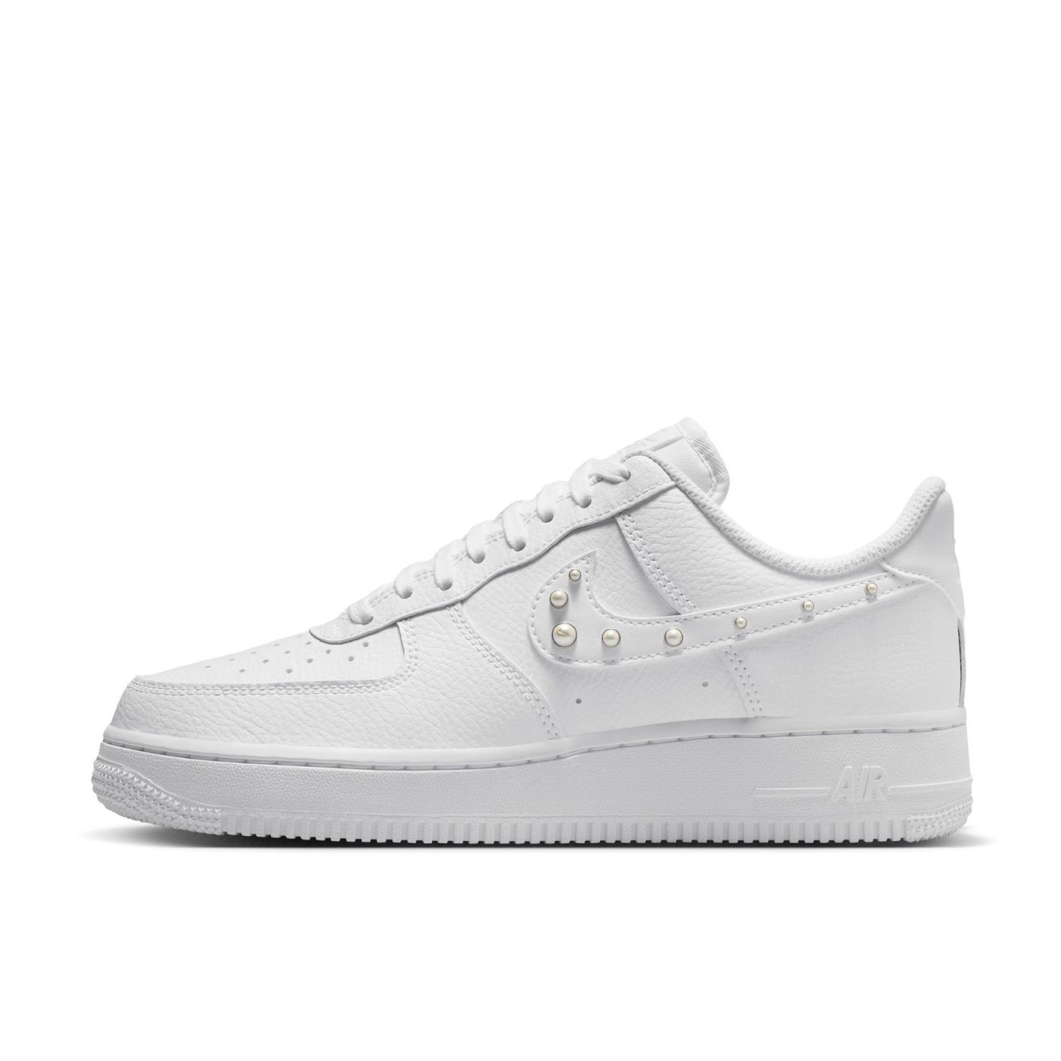  NIKE W AIR FORCE 1 '07画像1