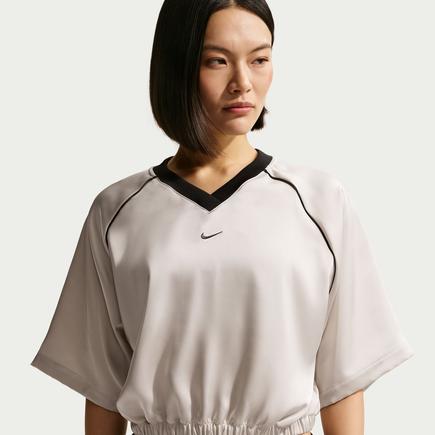 NIKE スポーツウェアオーバーサイズドサテントップス