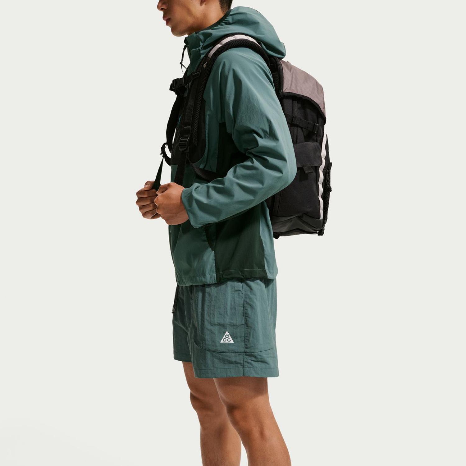NIKE NIKE ACG 