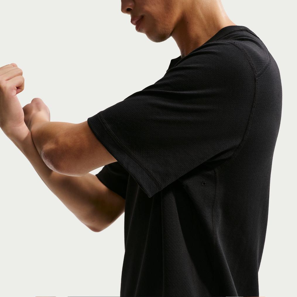  NIKE NIKE Primary N.A.C. Training Tee画像3