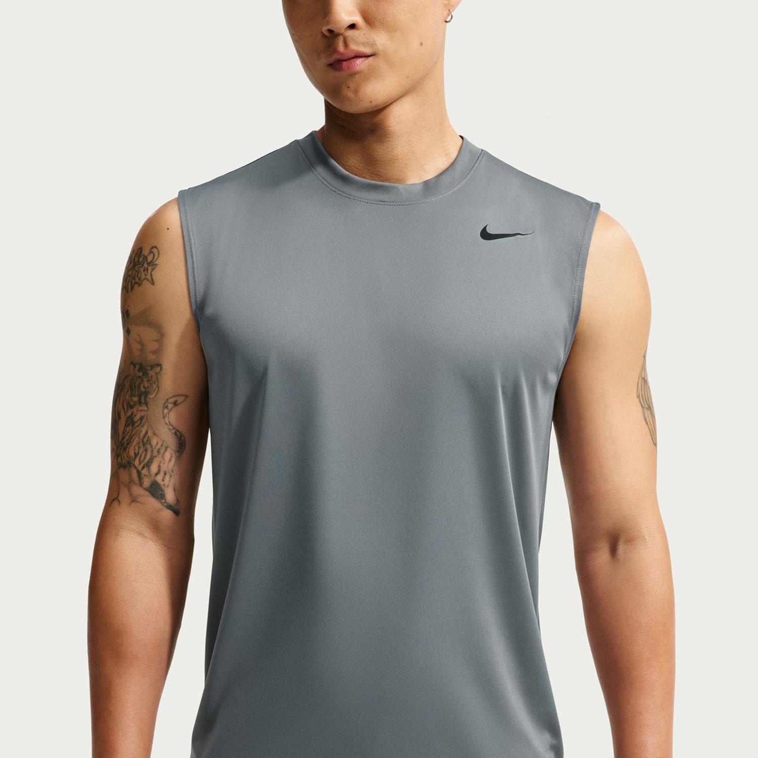 NIKE NIKE Dri-FIT Sleeveless Training Top｜OSHMAN'S ONLINE 公式通販