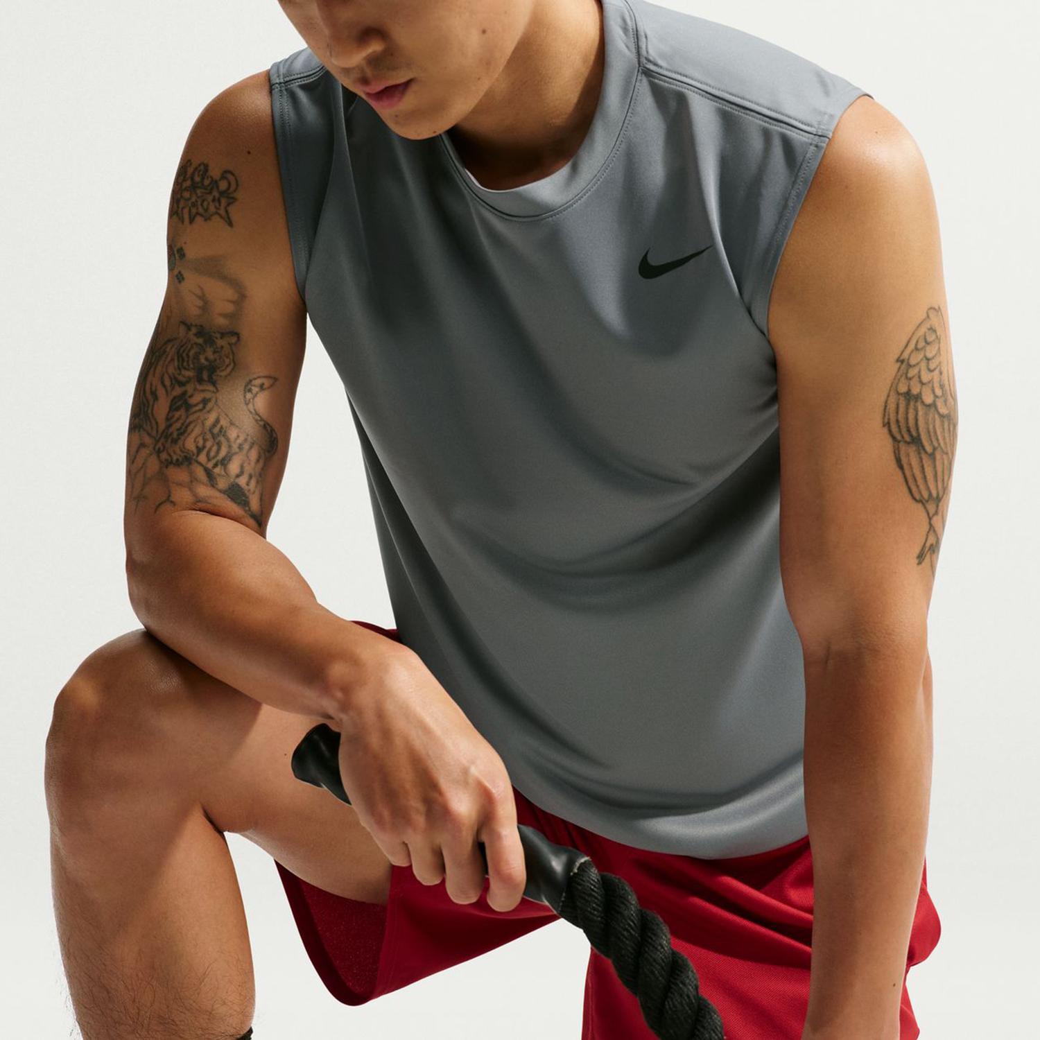 NIKE NIKE Dri-FIT Sleeveless Training Top｜OSHMAN'S ONLINE 公式通販