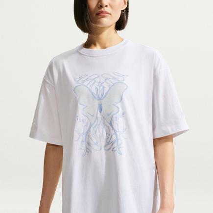 NIKE スポーツウェアオーバーサイズド Tシャツ
