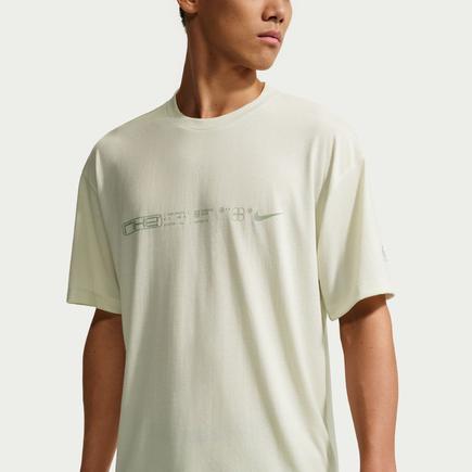 NIKE ディスラプト Dri-FIT ショートスリーブラントップ