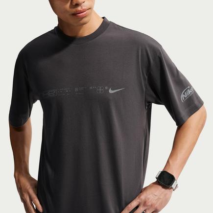 NIKE ディスラプト Dri-FIT ショートスリーブラントップ