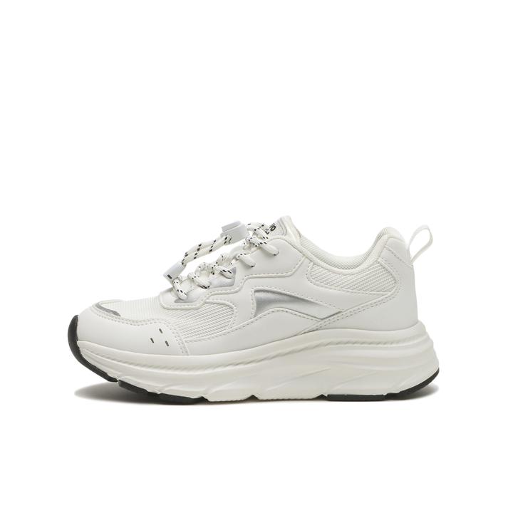 NUOVO �s�A WHITE